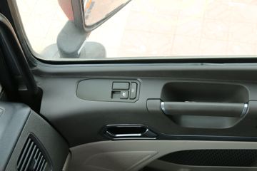 �й����� HOWO Max�ؿ� 510���� 6X4 AMT�Զ���Σ��Ʒǣ����(����)ͼƬ