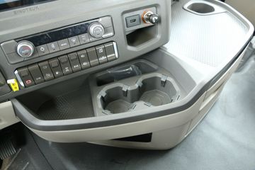 �й����� HOWO Max�ؿ� 510���� 6X4 AMT�Զ���Σ��Ʒǣ����(����)ͼƬ