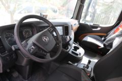 陕汽重卡 德龙H6000 490马力 6X4牵引车(国六)(SX4259RD4Q2)