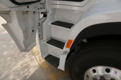 陕汽重卡 德龙H6000 490马力 6X4牵引车(国六)(SX4259RD4Q2)