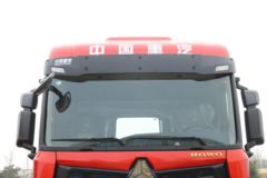 中国重汽 HOWO MAX 510马力 8X4 9.55米厢式载货车(国六)(ZZ5317XXYV446KF1)