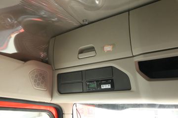 �й����� HOWO MAX 510���� 8X4 9.55����ʽ�ػ���(����)ͼƬ