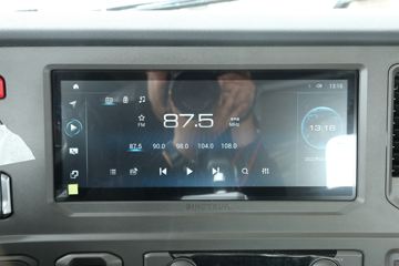 �й����� HOWO MAX 510���� 8X4 9.55����ʽ�ػ���(����)ͼƬ