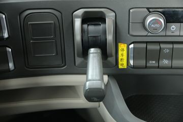 �й����� HOWO MAX 510���� 8X4 9.55����ʽ�ػ���(����)ͼƬ