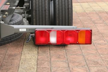 �й����� HOWO MAX 510���� 8X4 9.55����ʽ�ػ���(����)ͼƬ