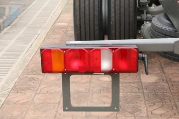 �й����� HOWO MAX 510���� 8X4 9.55����ʽ�ػ���(����)ͼƬ