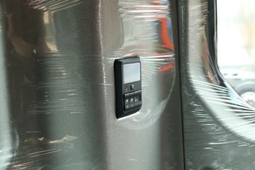 �й����� ����N5W�п� 220���� 4X2 6.75�ײ�դʽ�ػ���ͼƬ
