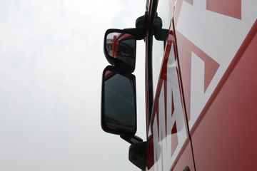 �й����� HOWO MAX 490���� 8X4 9.6��AMT�Զ����Ű��դʽ�ػ���(����)ͼƬ