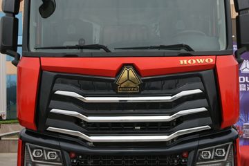�й����� HOWO MAX 490���� 8X4 9.6��AMT�Զ����Ű��դʽ�ػ���(����)ͼƬ