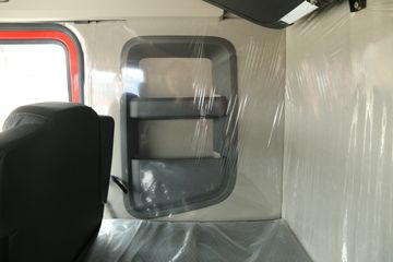 �й����� HOWO MAX 490���� 8X4 9.6��AMT�Զ����Ű��դʽ�ػ���(����)ͼƬ