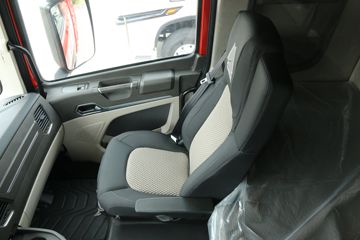 �й����� HOWO MAX 490���� 8X4 9.6��AMT�Զ����Ű��դʽ�ػ���(����)ͼƬ