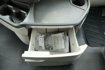 �й����� HOWO MAX 490���� 8X4 9.6��AMT�Զ����Ű��դʽ�ػ���(����)ͼƬ