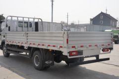 福田 时代领航ES5 190马力 4X2 5.4米排半栏板轻卡(8档)(BJ1104VEPFD-02)