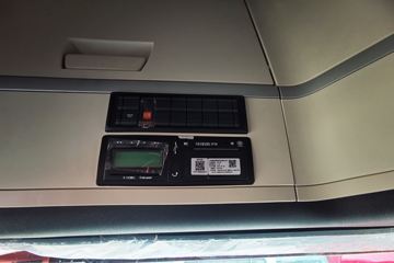 �й����� HOWO TH7�ؿ� 540���� 8X4 9.5��AMT�Զ�����ʽ�ػ���(����)(ZZ5317XXYV466HF1B)ͼƬ