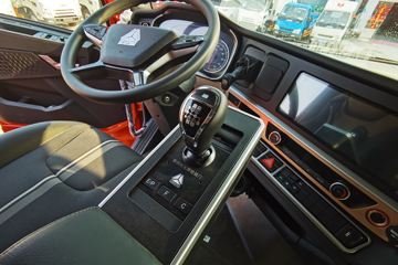 �й����� HOWO TH7�ؿ� 540���� 8X4 9.5��AMT�Զ�����ʽ�ػ���(����)(ZZ5317XXYV466HF1B)ͼƬ