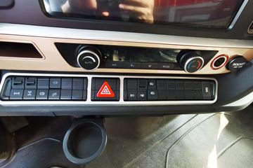 �й����� HOWO TH7�ؿ� 540���� 8X4 9.5��AMT�Զ�����ʽ�ػ���(����)(ZZ5317XXYV466HF1B)ͼƬ