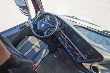 �й����� HOWO TH7�ؿ� 540���� 8X4 9.5��AMT�Զ�����ʽ�ػ���(����)(ZZ5317XXYV466HF1B)ͼƬ