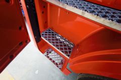 中国重汽 HOWO TH7重卡 540马力 8X4 9.5米AMT自动挡厢式载货车(国六)(ZZ5317XXYV466HF1B)