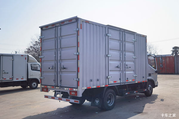 时代领航5载货车昆明市火热促销中 让利高达0.4万