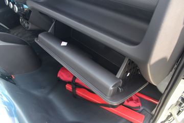  M2 1.6L 122  3.7׵ʽ΢(BJ5032XXY3JV5-03)ͼƬ
