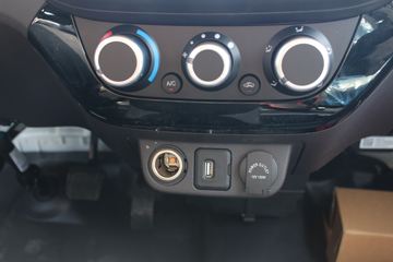  M2 1.6L 122  3.7׵ʽ΢(BJ5032XXY3JV5-03)ͼƬ