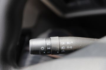�й�����HOWO ͳ˧ 156���� 4X2 4.1����س�ͼƬ