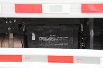 �й�����HOWO ͳ˧ 156���� 4X2 4.1����س�ͼƬ