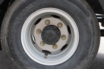 �й�����HOWO ͳ˧ 156���� 4X2 4.1����س�ͼƬ