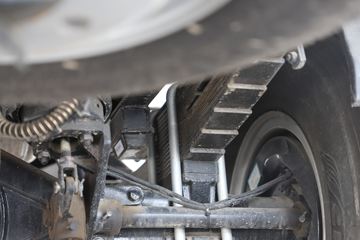 �й�����HOWO ͳ˧ 156���� 4X2 4.1����س�ͼƬ