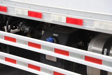 �й�����HOWO ͳ˧ 156���� 4X2 4.1����س�ͼƬ