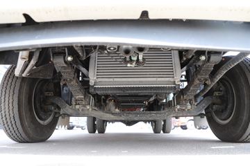 �й�����HOWO ͳ˧ 156���� 4X2 4.1����س�ͼƬ
