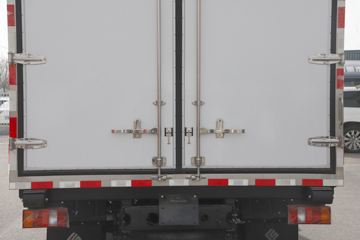 �й�����HOWO ͳ˧ 156���� 4X2 4.1����س�ͼƬ
