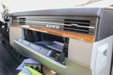 йHOWO ͳ˧ 160 4.15׵ŲդʽῨ(ZZ5047CCYG3315F144)ͼƬ