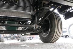 解放 领途 180马力 5.8米排半栏板载货车