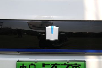Զ E200S 4.2T 3.53׵Ŵ綯Ῠ(DNC1047BEVK4)66.8kWhͼƬ