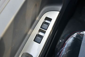 һ������ ��Ű���1ϵV6 102���� 3.32���Ű������Ῠ(��ɲ)(CA1040K3LE6)ͼƬ