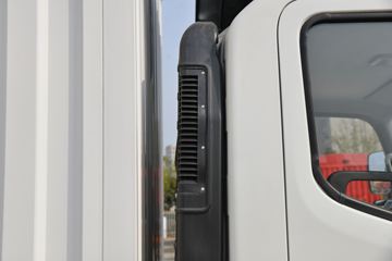 һ������ ��Ź�ʨ 150���� 4.2�׵�����ʽ�ῨͼƬ