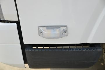 һ������ ��Ź�ʨ 150���� 4.2�׵�����ʽ�ῨͼƬ