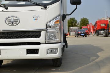 һ������ ��Ź�ʨ 150���� 4.2�׵�����ʽ�ῨͼƬ