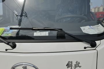 一汽红塔 解放公狮 150马力 3.715米单排厢式轻卡(CA5040XXYK2L3E6B)外观图片