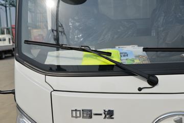 һ������ ��Ź�ʨ 150���� 4.2�׵�����ʽ�ῨͼƬ