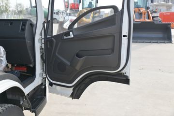 һ������ ��Ź�ʨ 150���� 4.2�׵�����ʽ�ῨͼƬ