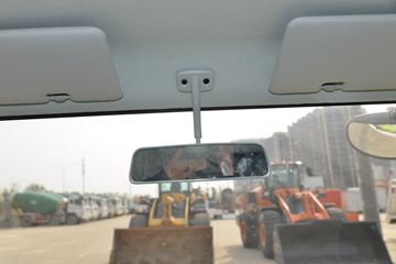 һ������ ��Ź�ʨ 150���� 4.2�׵�����ʽ�ῨͼƬ