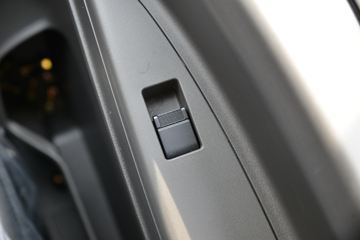 һ������ ��Ź�ʨ 150���� 4.2�׵�����ʽ�ῨͼƬ