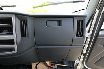 һ������ ��Ź�ʨ 150���� 4.2�׵�����ʽ�ῨͼƬ