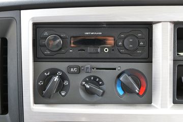 һ������ ��Ź�ʨ 150���� 4.2�׵�����ʽ�ῨͼƬ