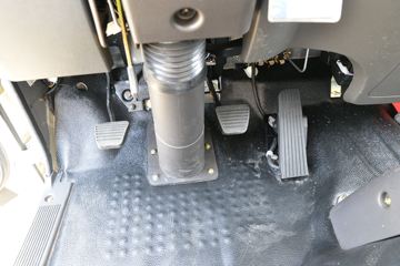 һ������ ��Ź�ʨ 150���� 4.2�׵�����ʽ�ῨͼƬ