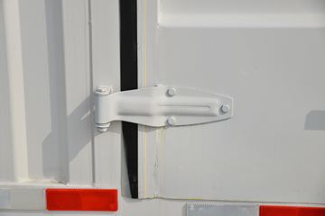 һ������ ��Ź�ʨ 150���� 4.2�׵�����ʽ�ῨͼƬ