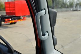 解放公狮&nbsp;载货车驾驶室                                               图片