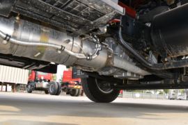 解放公狮&nbsp;载货车底盘                                                图片